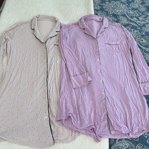 2 VICTORIA SECRET SOFT SLEEP SHIRTS- SIZE MEDIUM